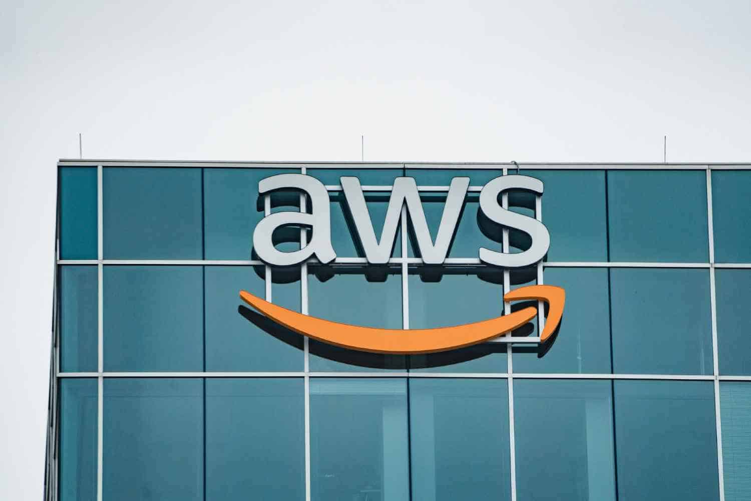 amazon cloud outage