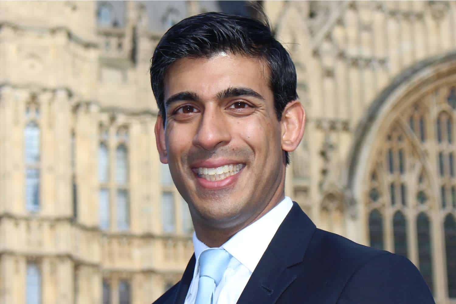 Rishi Sunak becomes the new UK prime minister