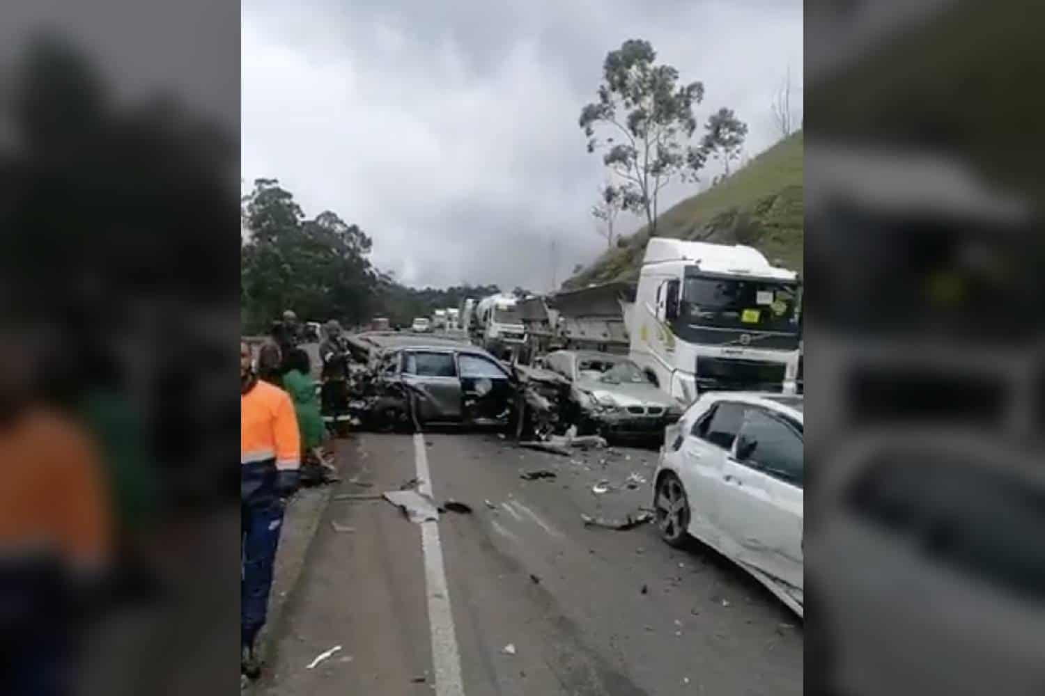 marianhill fatal crash today accident driver illegal