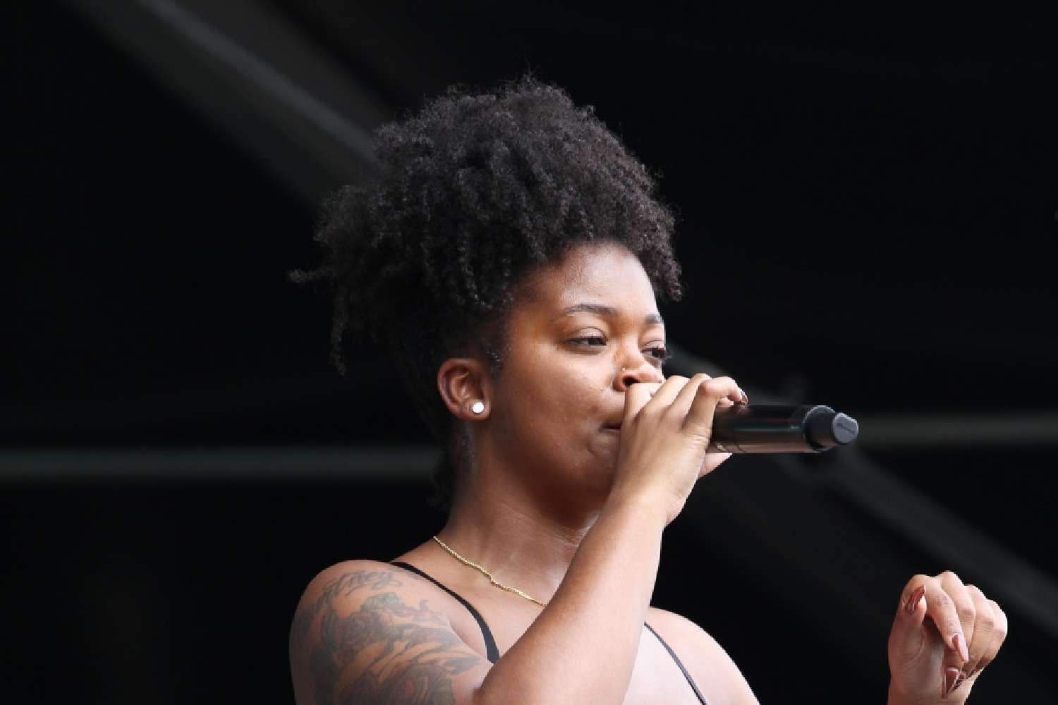 ari lennox