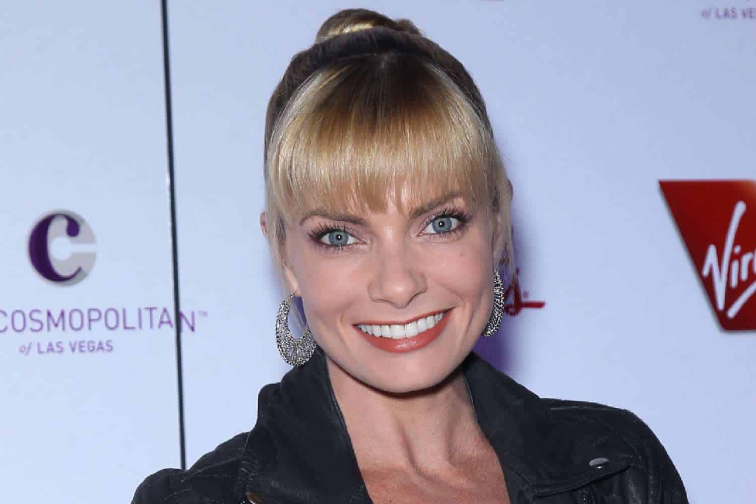 jaime pressly margot robbie