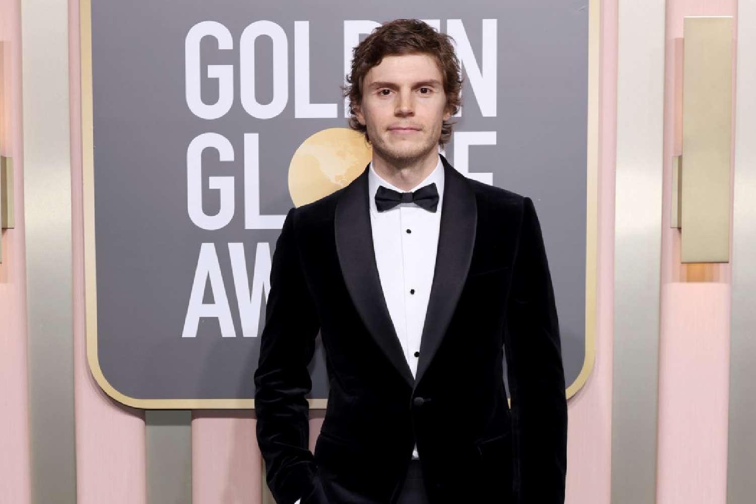 Evan Peters