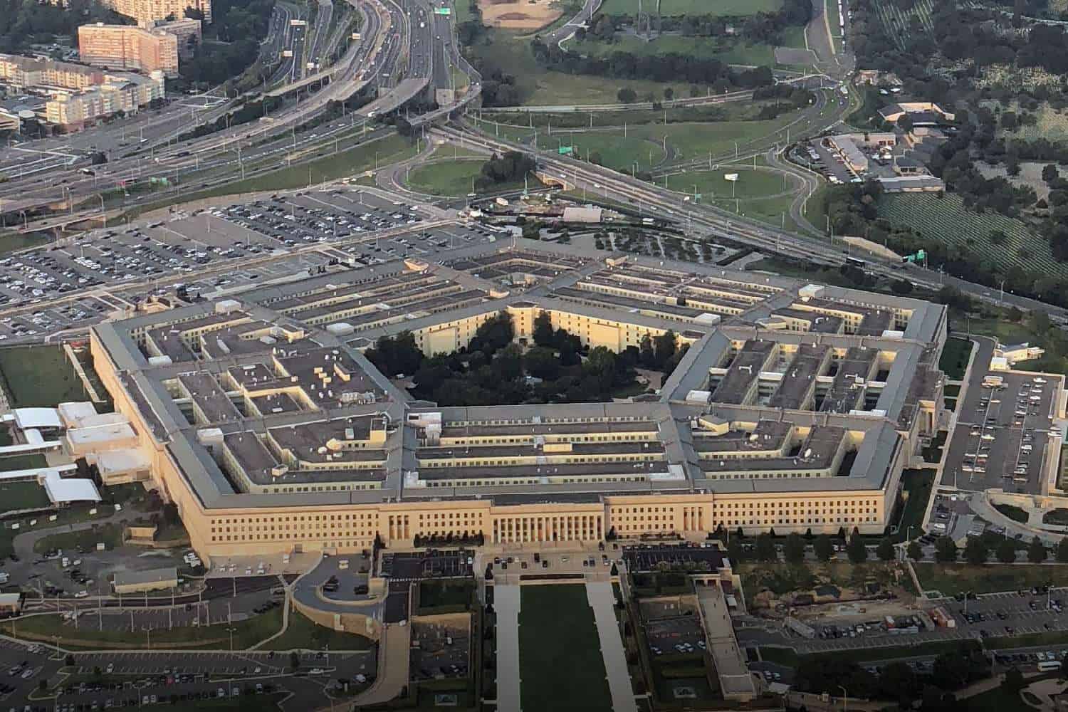 fake pentagon bombing
