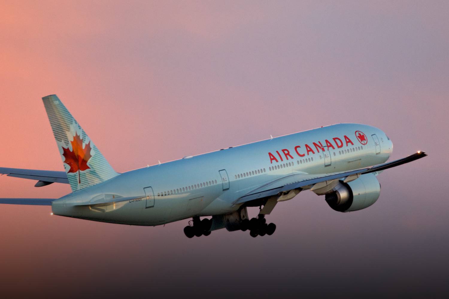 air canada 777 engine fail video
