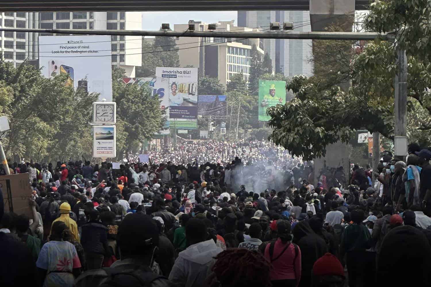 kenya riots death toll finance bill barack obama sister