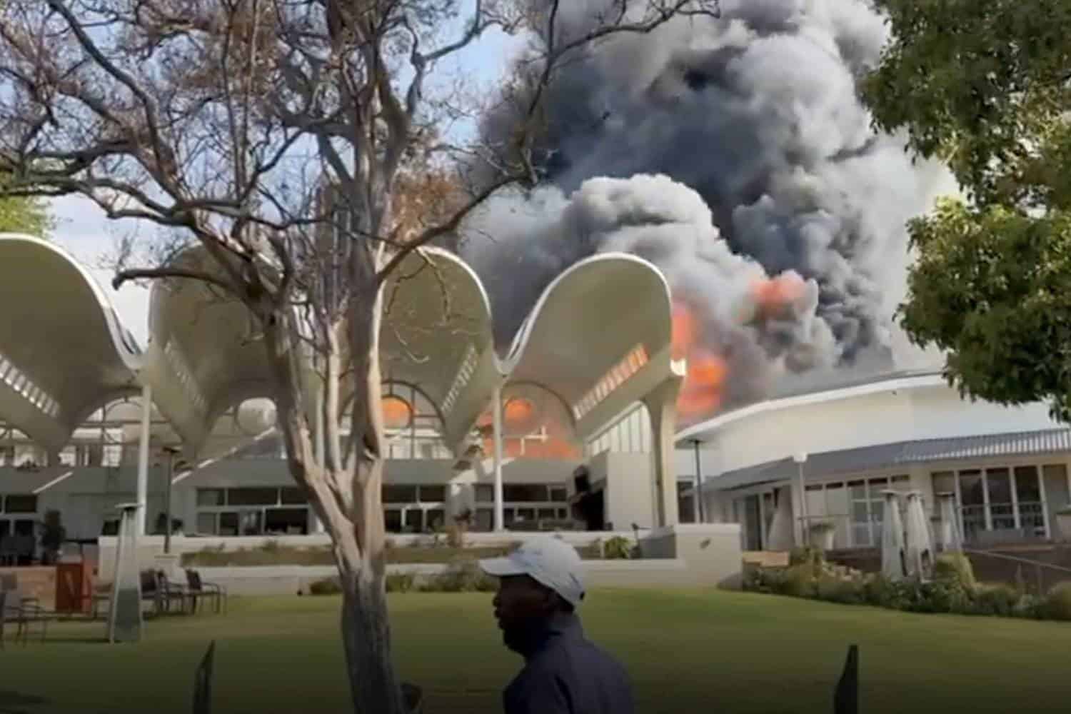 johannesburg country club fire