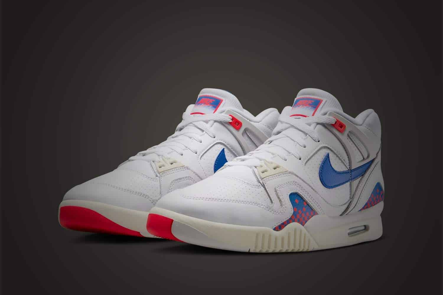 Air Tech Challenge 2
White and Laser Crimson