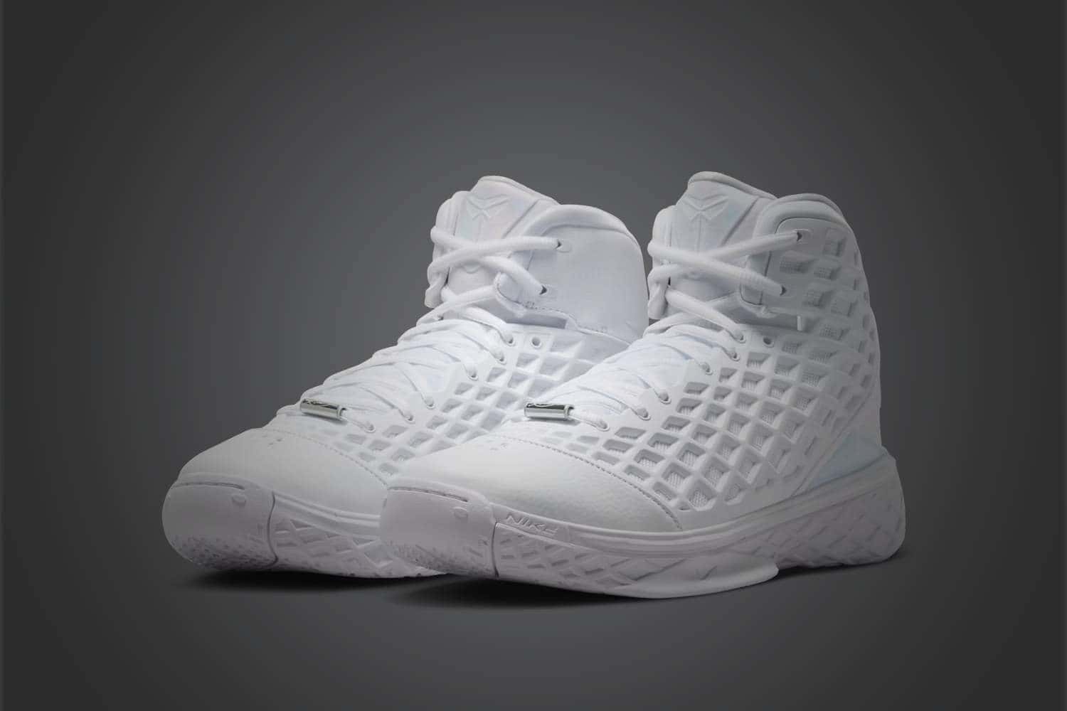 Kobe 3 Protro
Halo